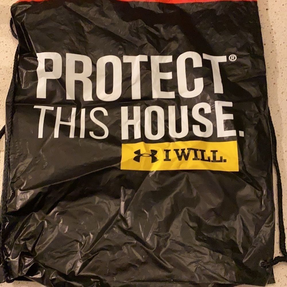 Under Armour String Bag - Picture 3 of 5